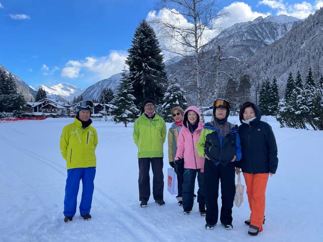 th_698A2877-19DA-4E04-9113-AB394B85CD4A