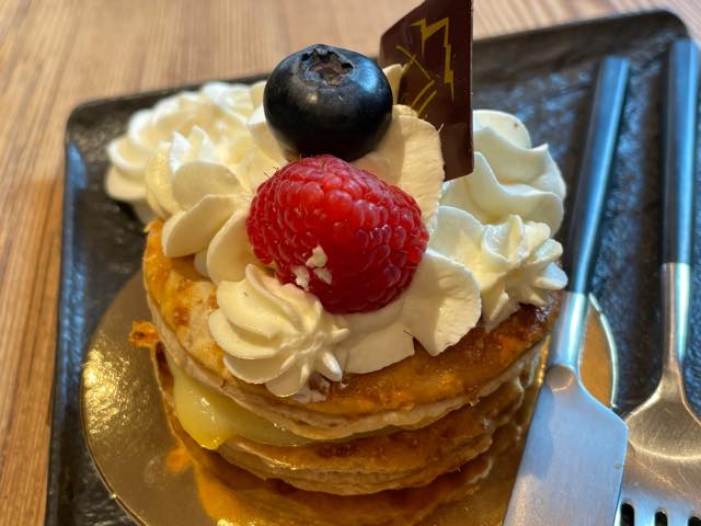 th_859913F2-E365-44CE-923F-8D8ED3BC82B0