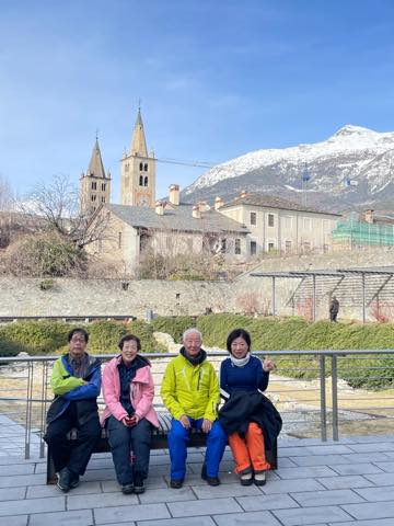 th_8C50CB34-686D-4BF4-9C93-A8D82463FC25