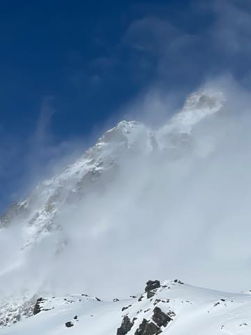 th_92A1E13B-2627-43E1-AD33-E33ABF2CDD4C