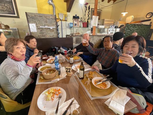 th_957DB681-EF8E-4C8F-8E30-E53FB4AF6977