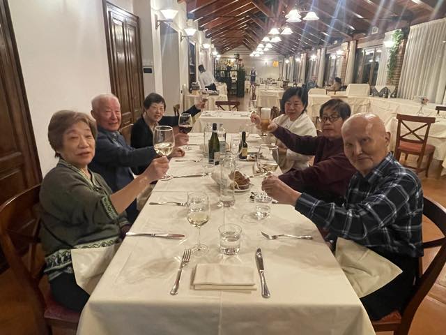 th_A210FB30-BCEE-473A-8F42-3DBAF24C6231