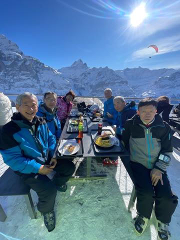 th_A300CC00-69D2-4C62-854F-C874A3C81F14