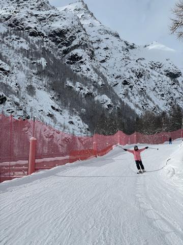 th_A5ED04DB-96B8-4C4A-8A6F-D5707D852900