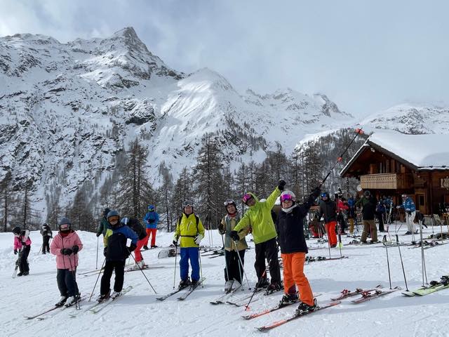 th_CED3E73C-CD5C-4765-B84F-9C32C9631D59