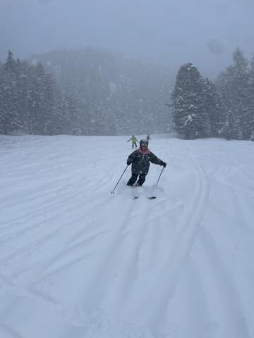 th_D0E33B40-23D0-4527-8D80-1AACA7AE6595