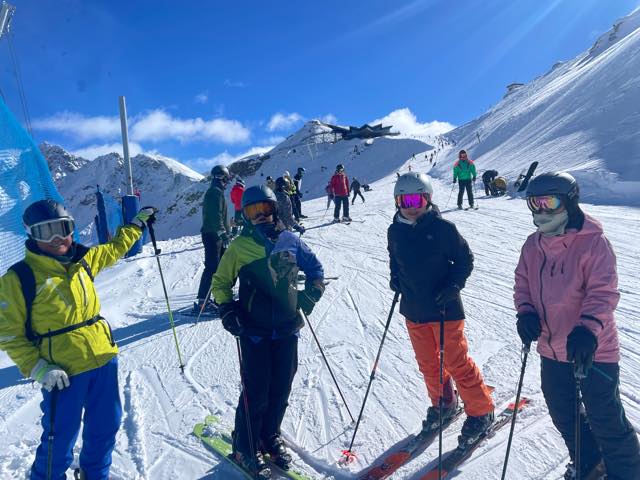 th_D4ACC7E0-ED43-43A1-9C67-56B8BBFCAAEA