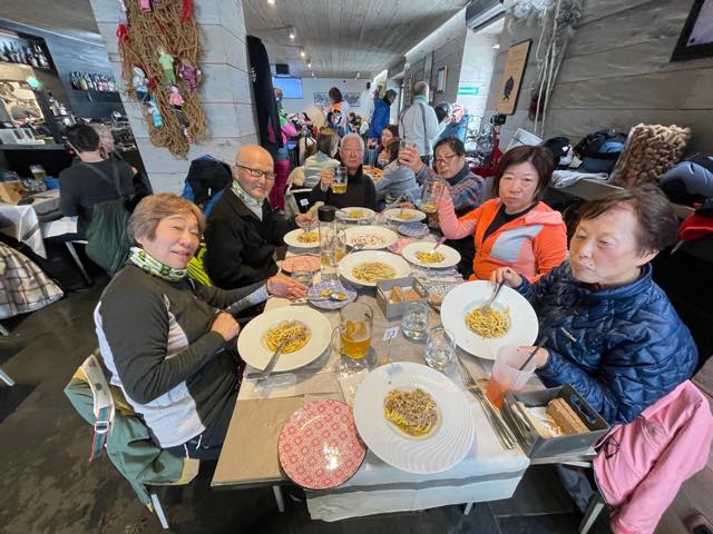 th_D8A70BD2-4AEF-4397-B506-272178AF99B5