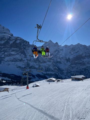 th_F2A00CE1-2F43-4B35-A313-F665DF81FD89