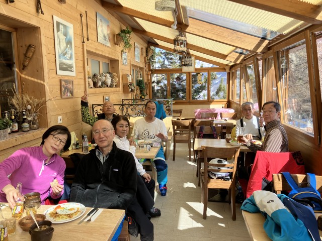 2C46EB9C-126A-4530-A577-AC7F02D4D81D