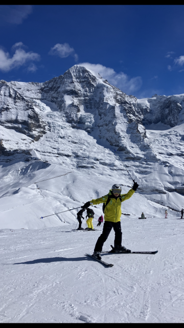 A161DEE5-CC74-4E44-A951-17CACD2C5FBF