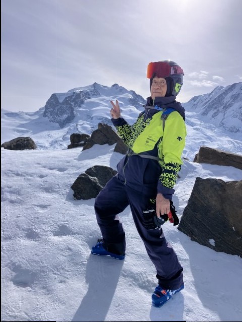 BB3B6C25-295F-4CA4-9455-DF48C2596AC5