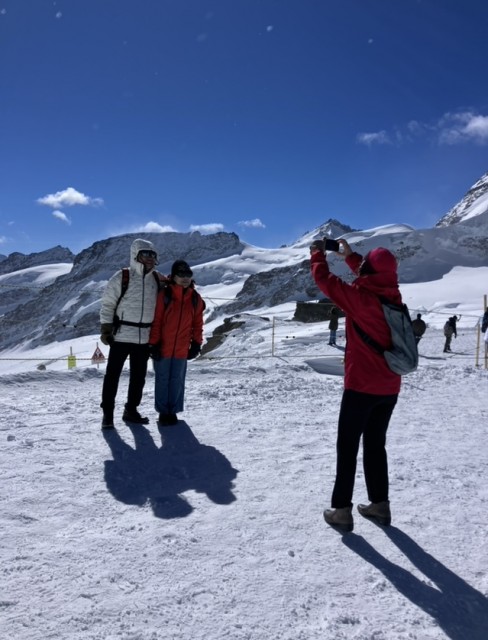 C7CA0A78-EE3A-474C-84B4-0620E40999B9