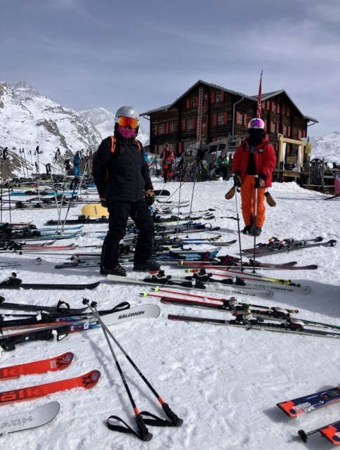 DF21235D-ECD2-4A7A-80F0-81A0292D3F7B