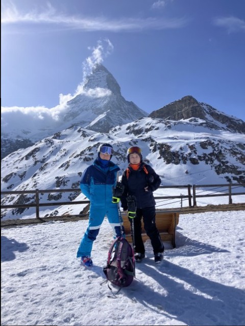 E2B0D84F-33A4-4DF2-8782-89A8662FD356