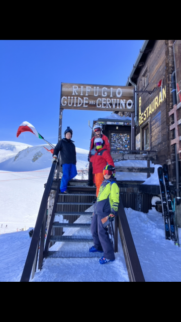 E6F6B5AF-4B24-40B3-9ADB-EC69959E3747