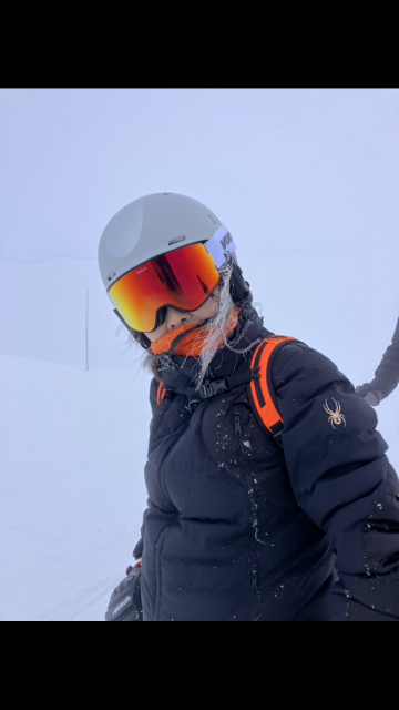 FE32E069-79D1-430F-99DE-7305C24BCA31