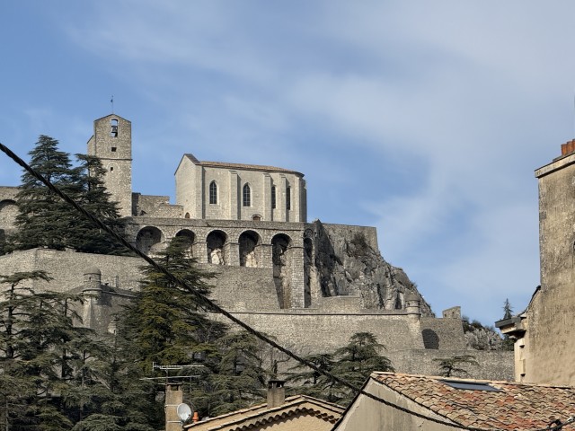 シストロンの城壁