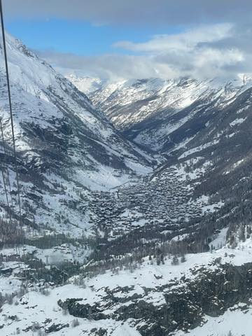 th_3D26A8D8-B545-4B51-859F-87ECF4597322