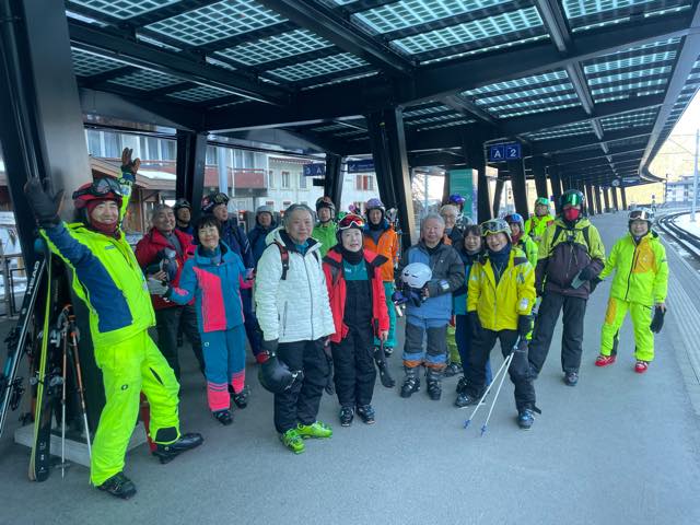 th_4663A530-A34E-470B-B9AE-75A203AC6C16