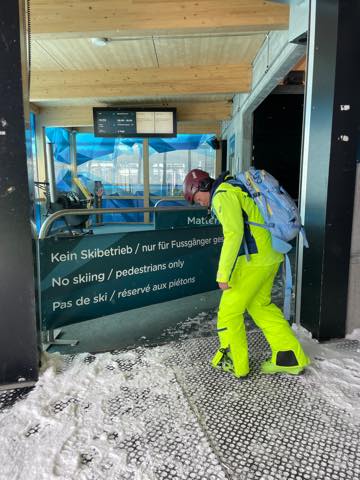 th_645BB8C7-90CE-4496-8376-28209DAE7B36