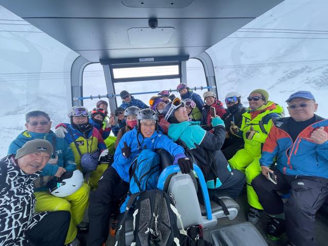 th_FA147898-D798-45A3-AF5D-7CC058311DB2